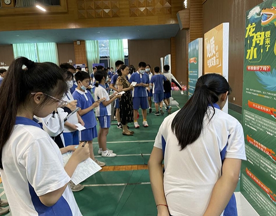 科普進(jìn)校園，防災(zāi)減災(zāi)伴我行——深圳市氣象局開展“我為群眾辦實(shí)事”系列之防災(zāi)減災(zāi)進(jìn)校園宣傳活動(dòng)